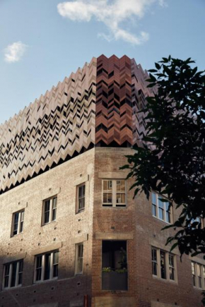 Paramount House Hotel, Sydney